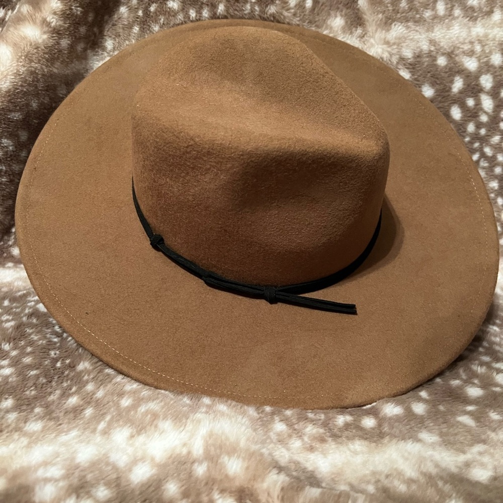 Universal Thread Tan Fedora with Black Band